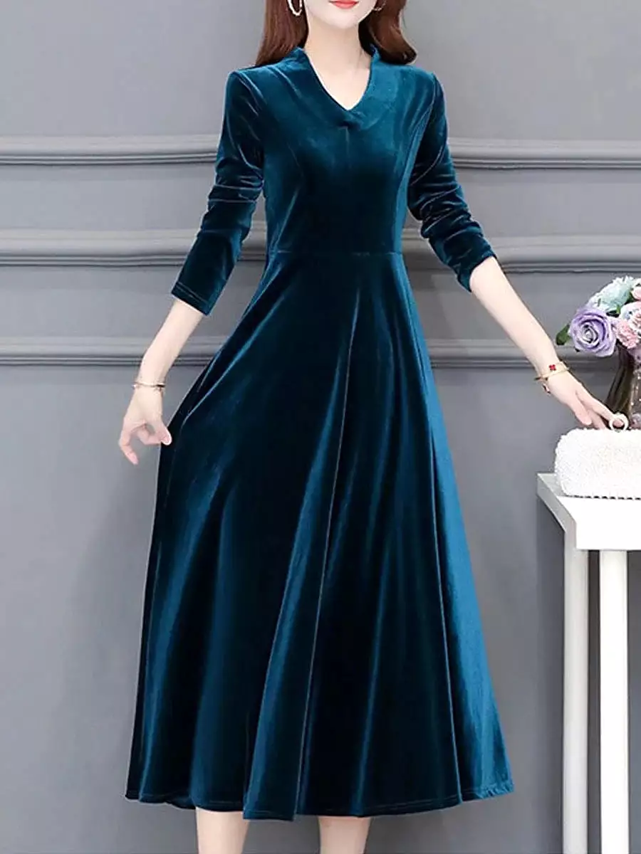 Elegant Velvet V-Neck Midi Dress with Ruched Detail