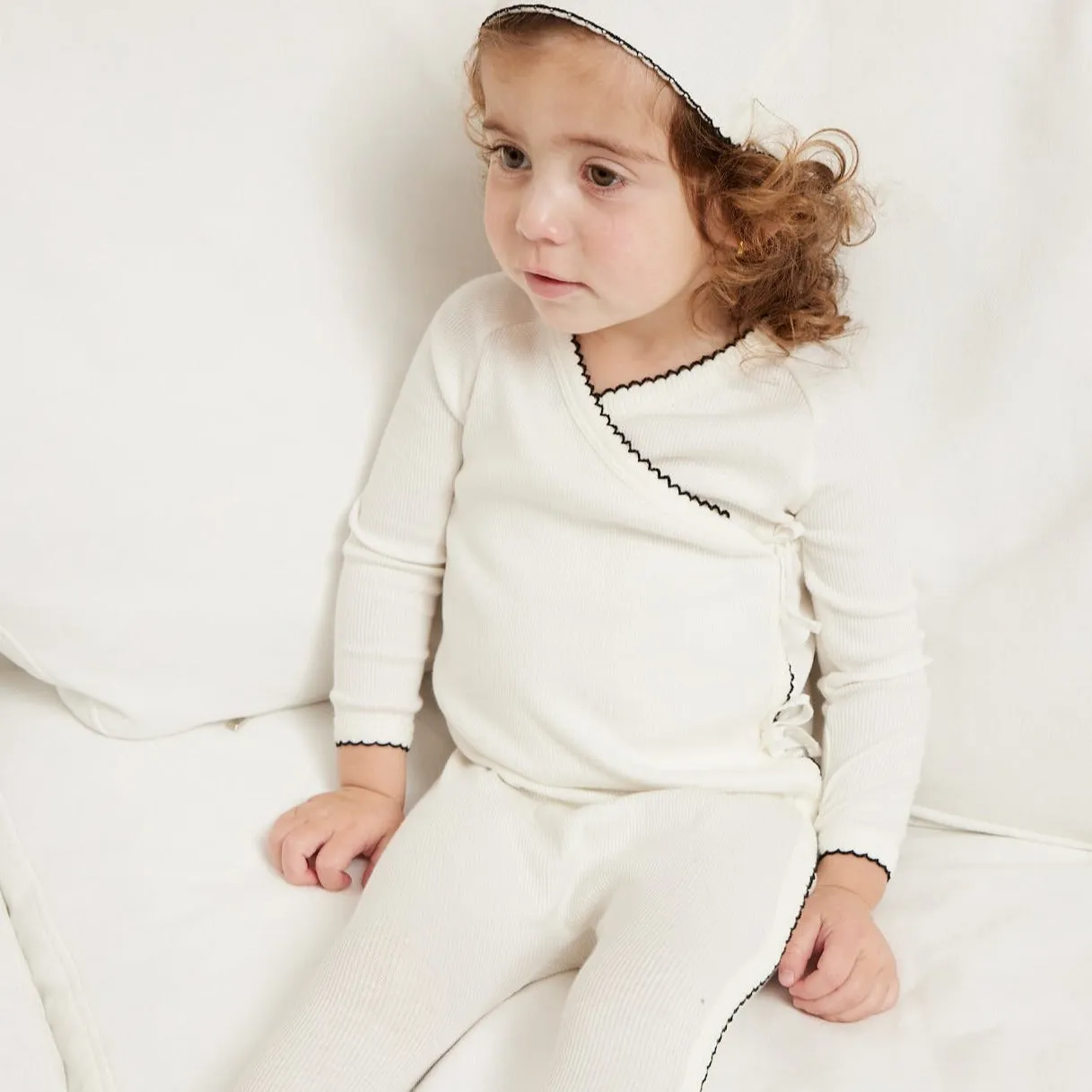 Parni Ivory Ribbed Stretchie and Beanie