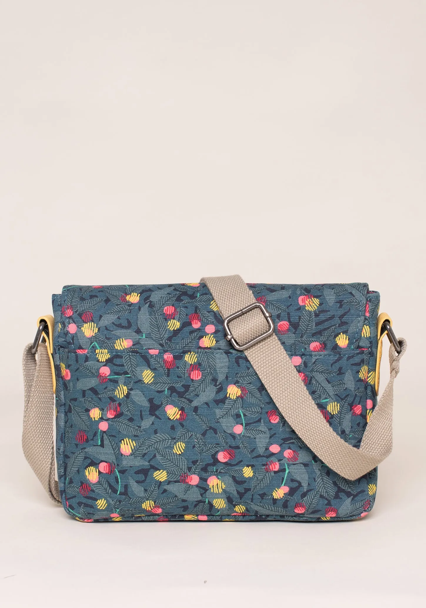 Summer Berry Roo Pouch Cross Body Bag