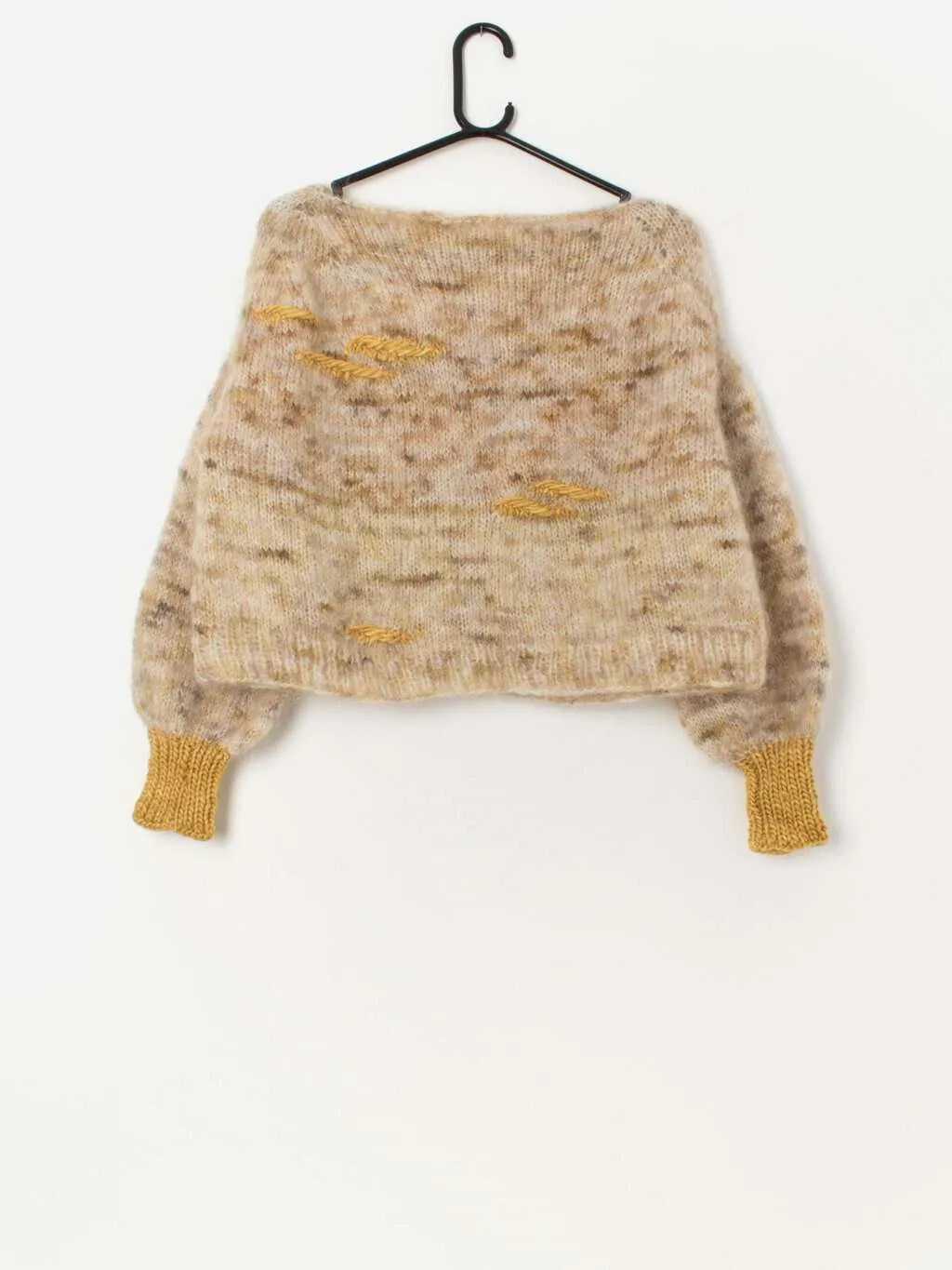 Vintage handknitted cropped sweater in beige with mustard yellow detail – Medium